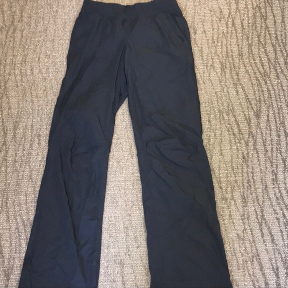 Lululemon pants - Picture 3 of 4